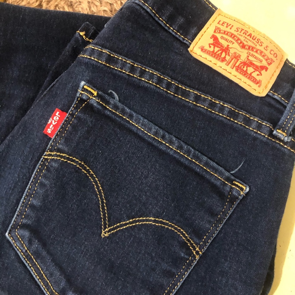 Levi’s 311 Shaping Skinny Jeans - Picture 3 of 5